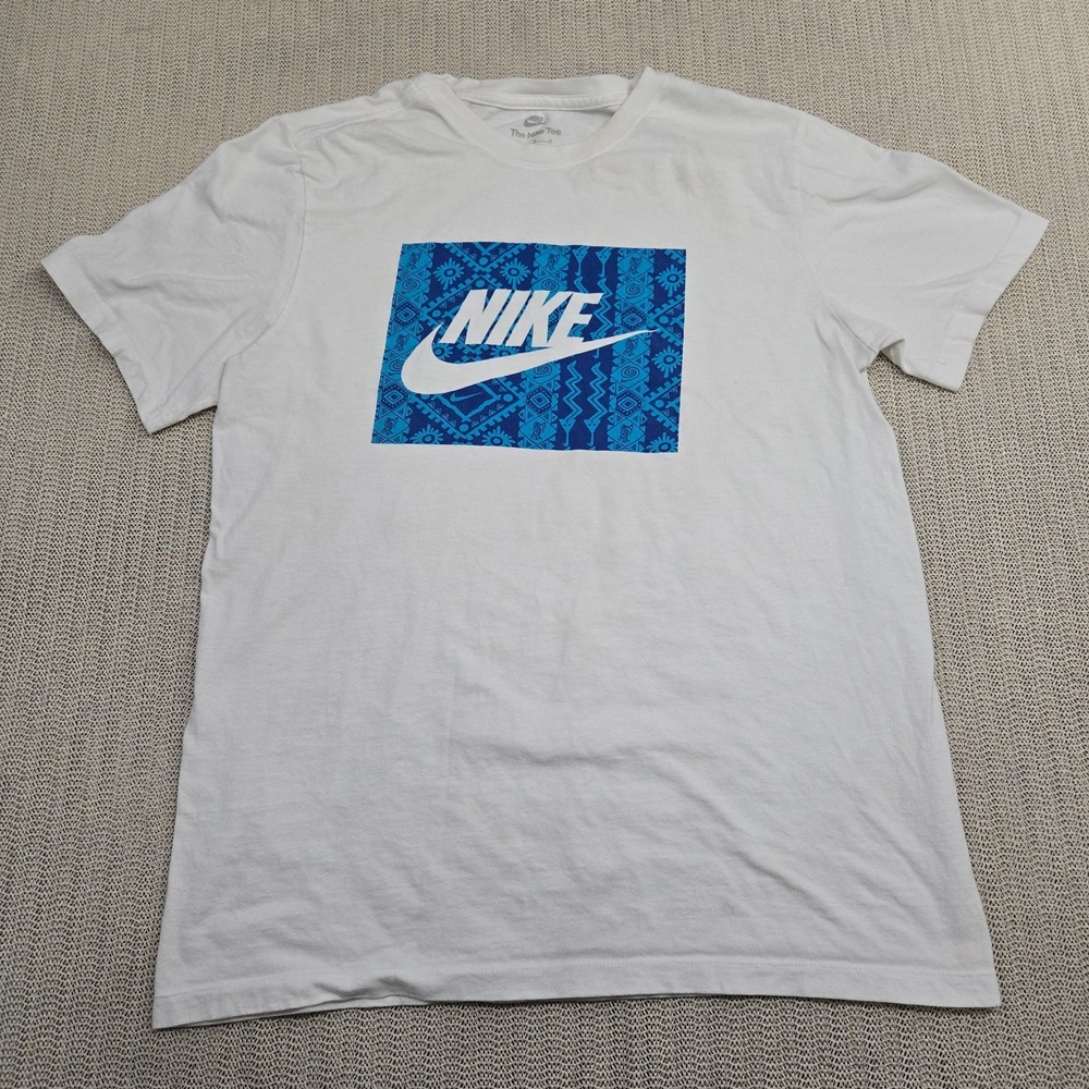 Nike Shirt Mens Medium White Swoosh Logo Short Sleeve Graphic Basketball Tee
